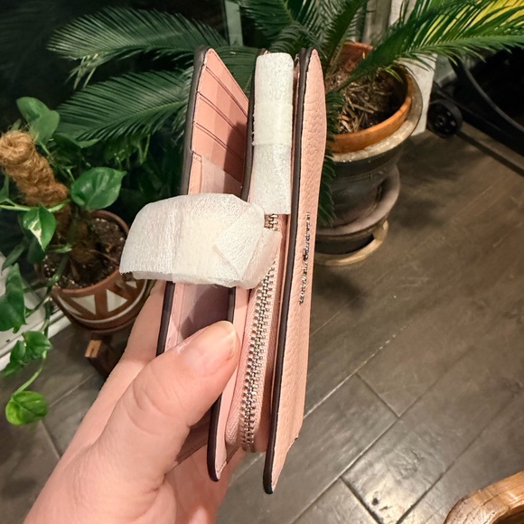 kate spade Blush Pink Pebbled Leather Zip Wallet - Picture 4 of 5